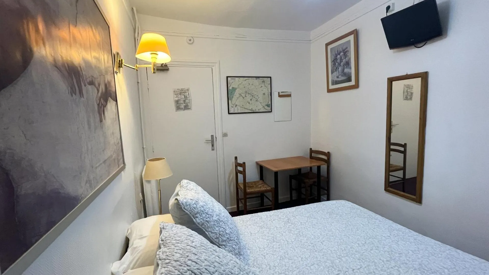 Ideal Hotel