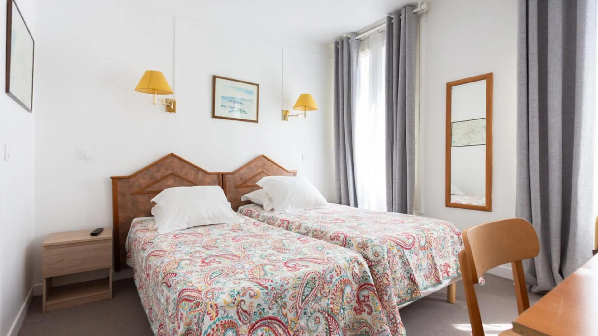 Ideal Hotel