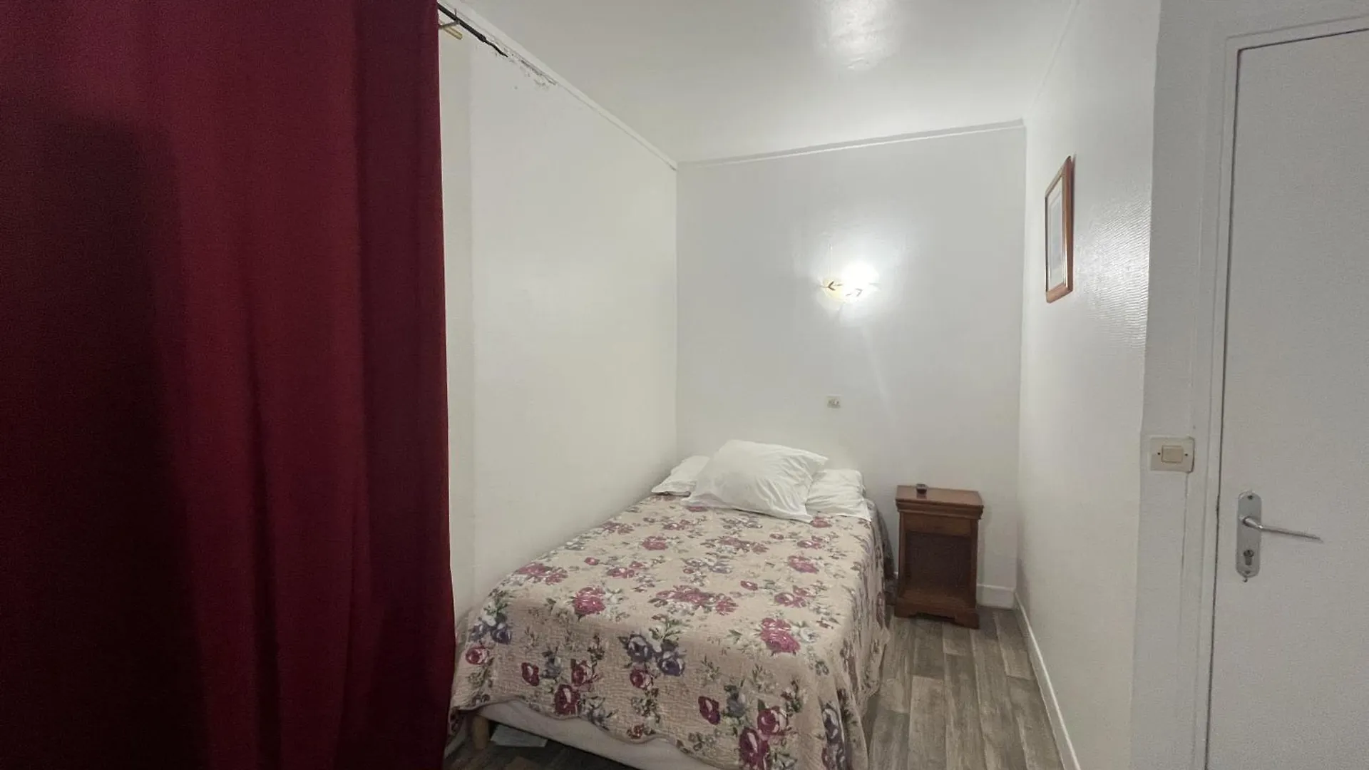 Ideal Hotel Paris